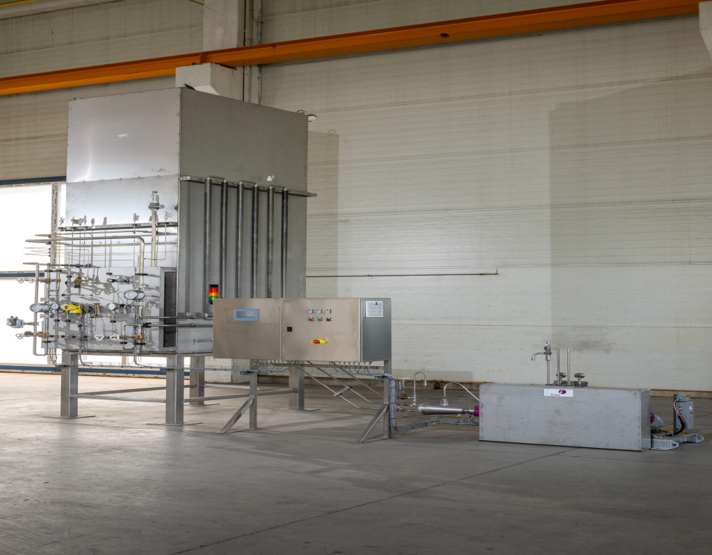 UHP gas delivery system showing cabinet, manifold and piping layout